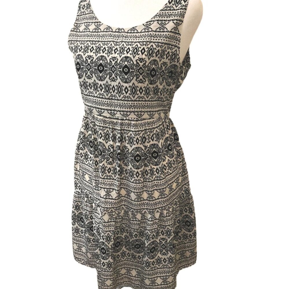 Entro Black & White Sleeveless Side Zip Lined Tiered Mini Dress Size Small